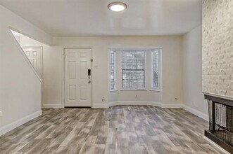 8750 Park Ln in Dallas, TX - Building Photo - Building Photo