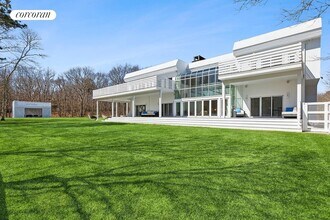 198 2 Holes Water Rd in East Hampton, NY - Building Photo - Building Photo