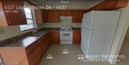 4527 Leucadendra Dr in Sebring, FL - Foto de edificio - Building Photo