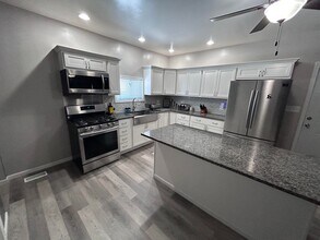 2757 Dekalb St in Lake Station, IN - Building Photo - Building Photo