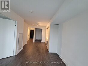 88 Queen St E in Toronto, ON - Building Photo - Building Photo