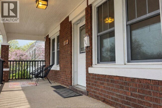 1444 Bernard Rd in Windsor, ON - Building Photo - Building Photo