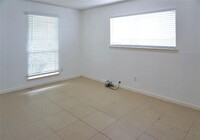 938 Greatwood Dr photo'