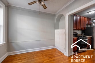 549 W Surf St, Unit 3S in Chicago, IL - Building Photo - Building Photo