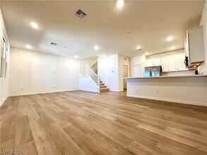 12480 Kings Crk Pl in Las Vegas, NV - Building Photo - Building Photo