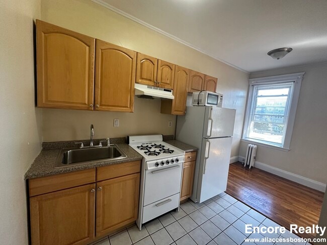 1630 Commonwealth Ave, Unit 1637-7