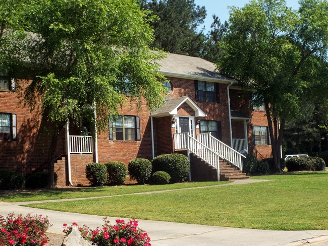 Ashford Meadows in Lilburn, GA - Building Photo - Building Photo