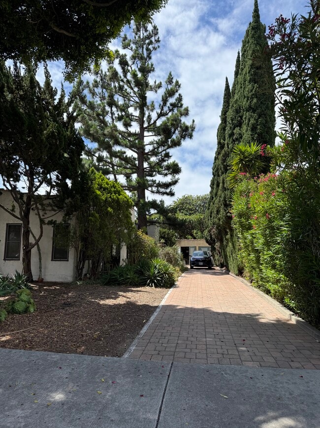 4241 Lincoln Ave, Unit C, Unit C