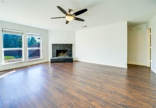 1930 Harvester Dr in Rockwall, TX - Building Photo - Building Photo