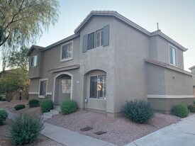 21842 N 40th Pl in Phoenix, AZ - Building Photo