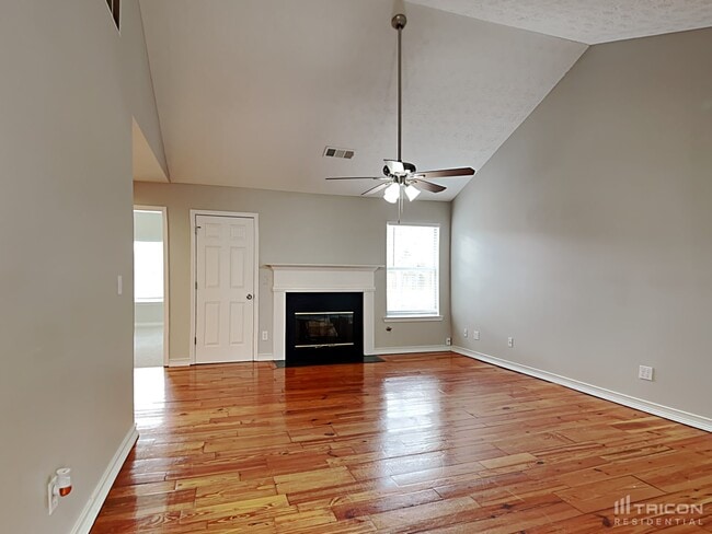 325 Plantation Blvd in Stockbridge, GA - Building Photo - Building Photo
