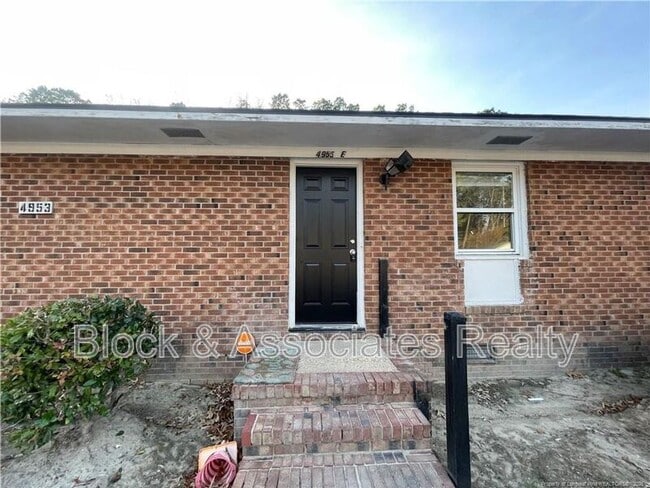 property at 4953 Fieldcrest Dr