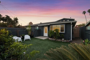 1370 Nashville St, Unit Room B in San Diego, CA - Building Photo