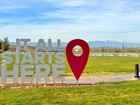 666 Cottonwood Hl Pl in Henderson, NV - Building Photo