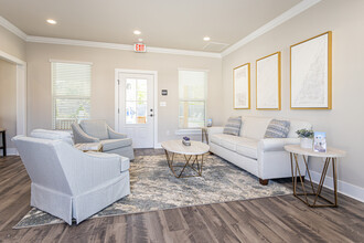 Oak Grove Townhomes in Prairieville, LA - Building Photo - Interior Photo