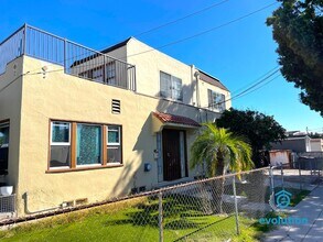 406 E Plaza Blvd in National City, CA - Building Photo - Building Photo