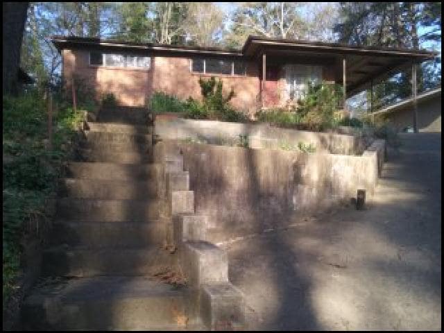 9 Woodcliff Cir in Little Rock, AR - Foto de edificio - Building Photo