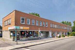 1636 Barré Rue in St. Laurent, QC - Building Photo