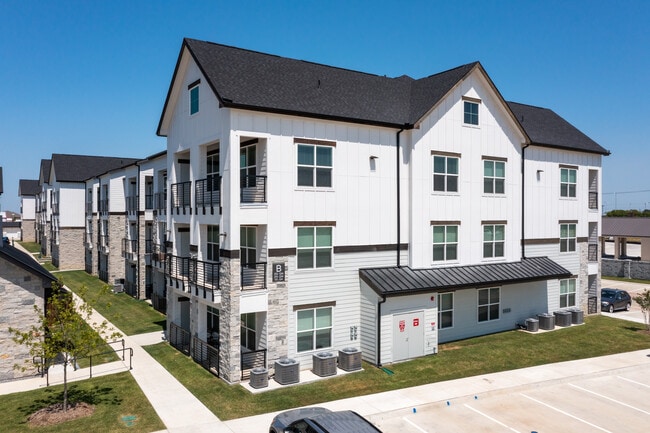 Southgate Apartments in Princeton, TX - Foto de edificio - Building Photo