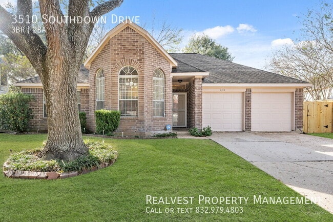 property at 3510 Southdown Dr