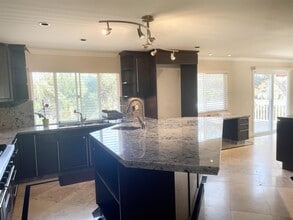 205 Camille Way in Vista, CA - Building Photo - Building Photo
