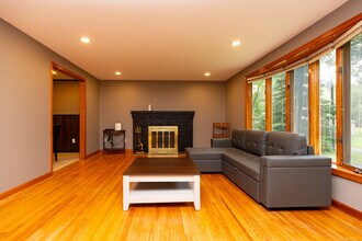 45 Renshaw Rd in Hamden, CT - Building Photo - Building Photo