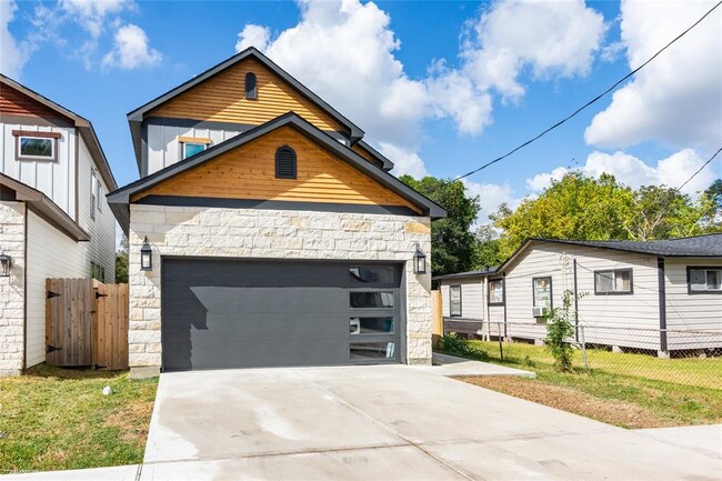 7407 Cora St in Houston, TX - Building Photo - Building Photo