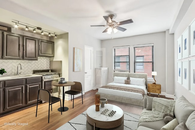 property at 1143 N La Salle Dr