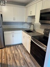 3936 Wyandotte St E in Windsor, ON - Building Photo - Building Photo