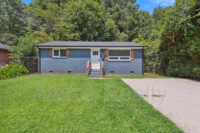 property at 2438 Finchley Dr