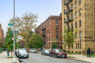 Dora Court in Brooklyn, NY - Building Photo - Building Photo