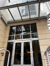 1060 Brickell Ave, Unit 1707 in Miami, FL - Building Photo - Building Photo