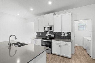 3075 Addison Blvd in St. Cloud, FL - Building Photo - Building Photo