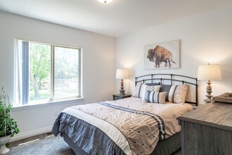 Garland Apartments in Clinton Township, MI - Building Photo - Interior Photo