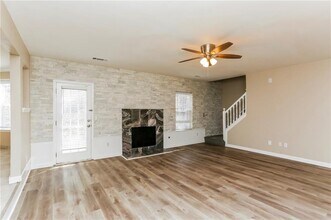 5150 Rock Pl Dr SW in Stone Mountain, GA - Building Photo - Building Photo