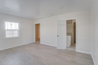 2101 Carrere St in Bakersfield, CA - Building Photo - Building Photo