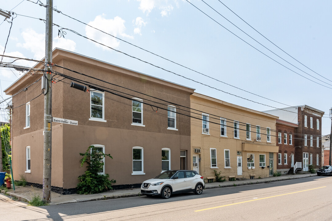 903 Saint-Vallier Rue O in Québec, QC - Building Photo