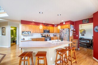 Gorgeous 6 bed 3.5 bath home located in Longmont, CO! in Longmont, CO - Building Photo - Building Photo