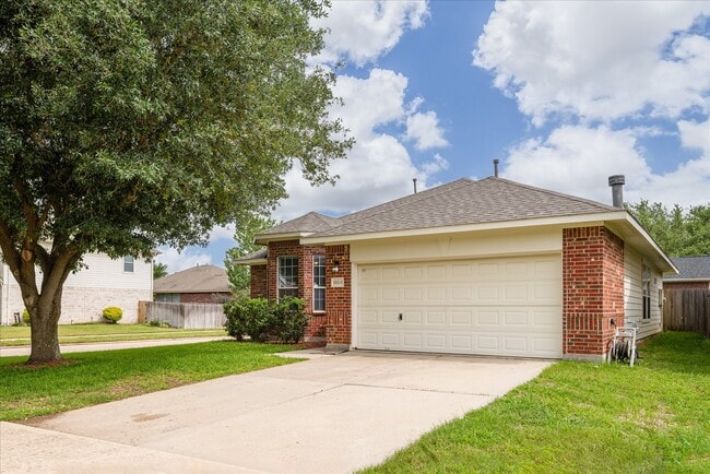 property at 20214 Sendera Oaks Ln