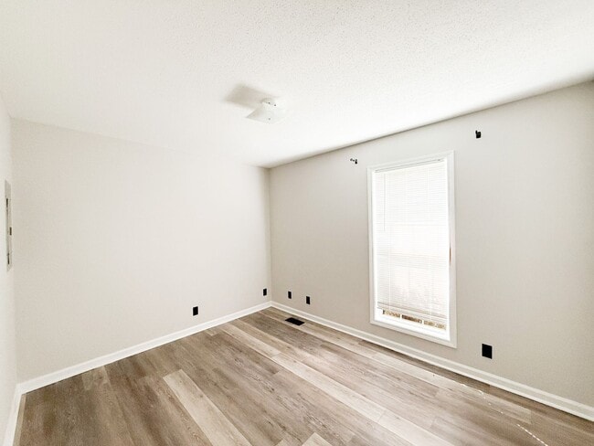 346 Cranklen Cir in Clarksville, TN - Building Photo - Building Photo
