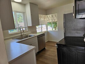 195 400 S in Bountiful, UT - Building Photo - Building Photo