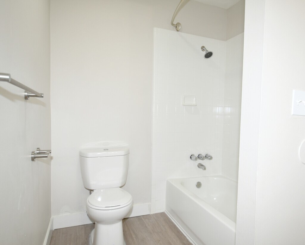 Manor Sterling Heights, MI Apartments