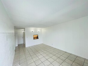 801 NW 47th Ave, Unit NA in Miami, FL - Building Photo - Building Photo