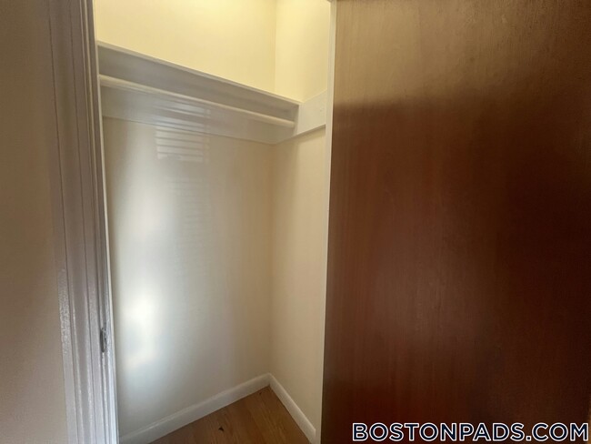 2018 Commonwealth Ave