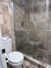 20441 NE 30th Ave in Aventura, FL - Building Photo - Building Photo