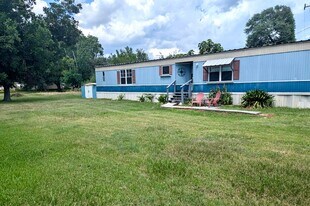 9605 Ocean Dr in Beach City, TX - Building Photo