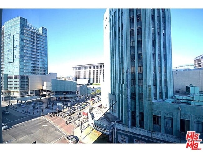 property at 3810 Wilshire Blvd