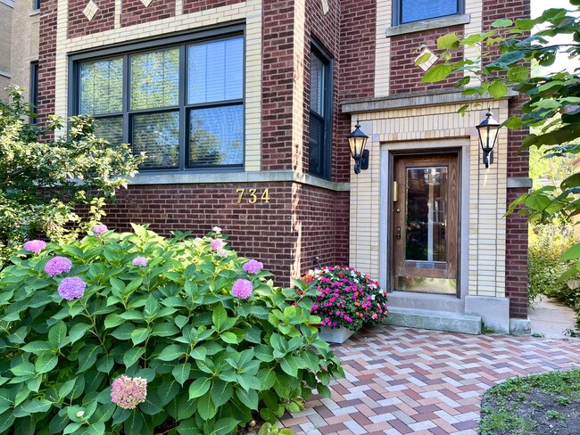 734 Mulford St, Unit Garden Apartment