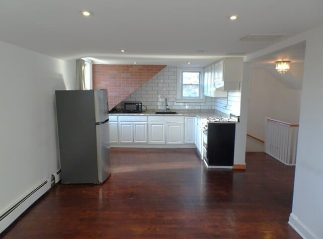 328 Mt Prospect Ave in Clifton, NJ - Foto de edificio - Building Photo