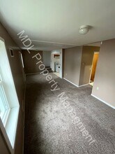 206 Harold St in Midland, MI - Foto de edificio - Building Photo